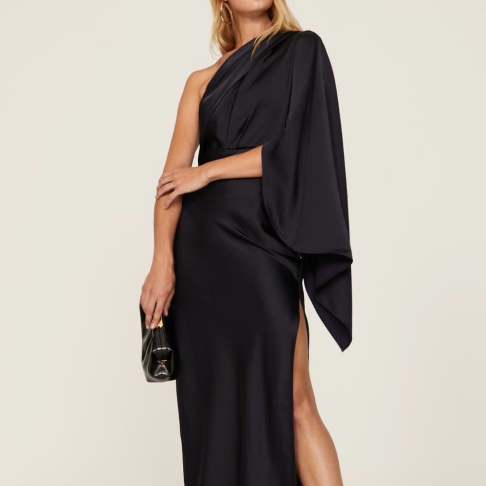 COPY - SIGNIFICANT OTHER Kelsie Gown Blue Satin in Size 12